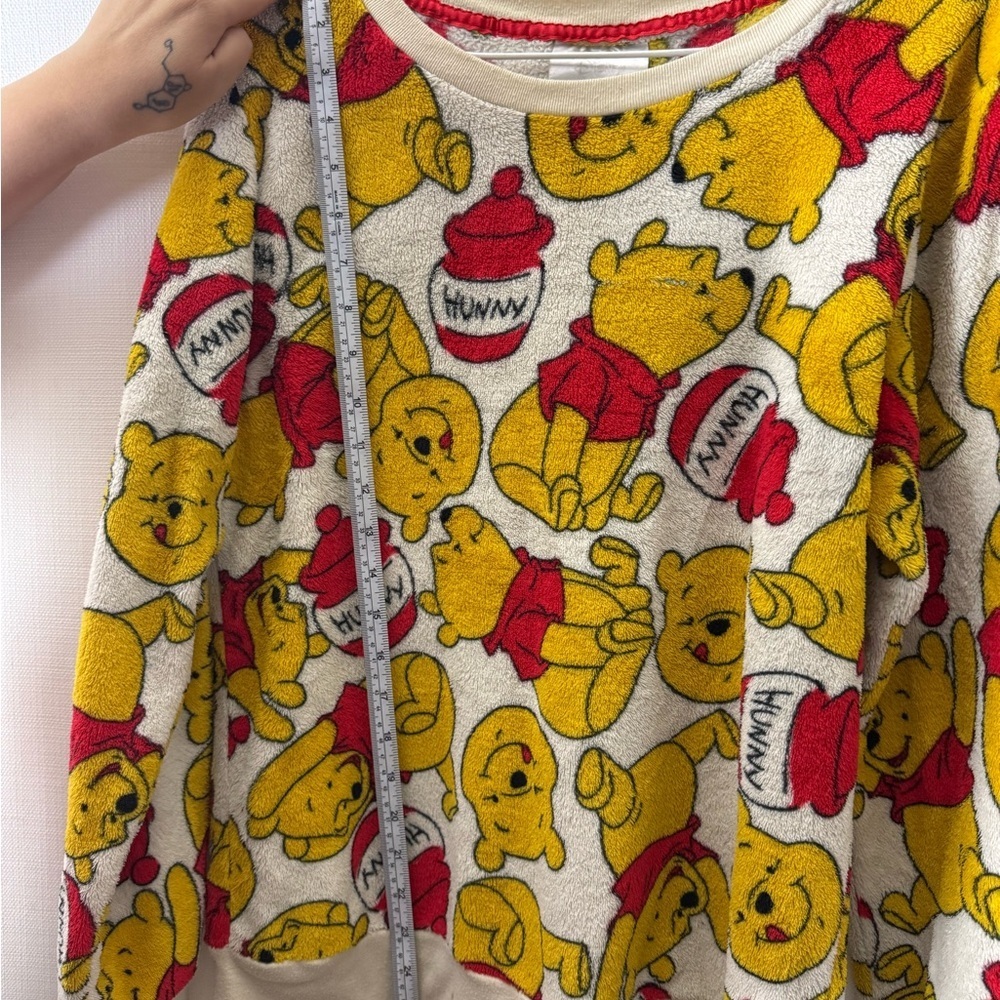Disney Women's Winnie the Pooh Sweater - Yellow and Red size M - Picture 5 of 7